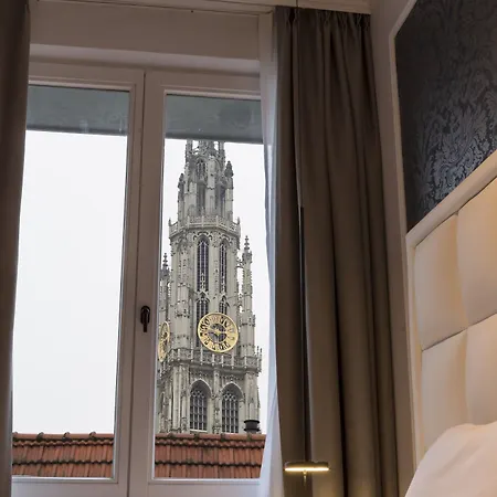 Rubens-grote Markt 4* Антверпен