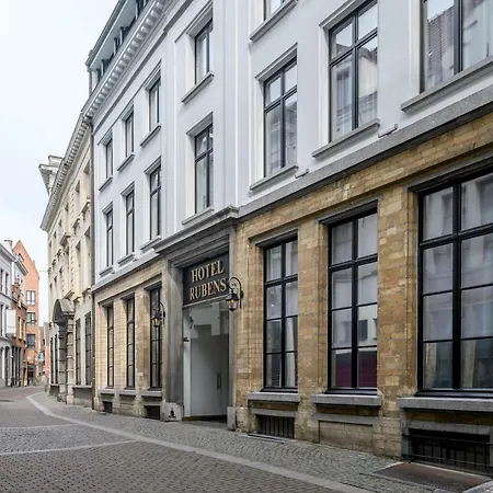 Rubens-grote Markt 4* Антверпен
